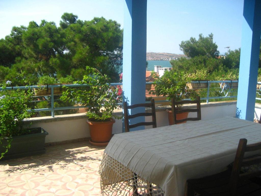 Mavi Pension Hotel Ayvalı Exterior foto
